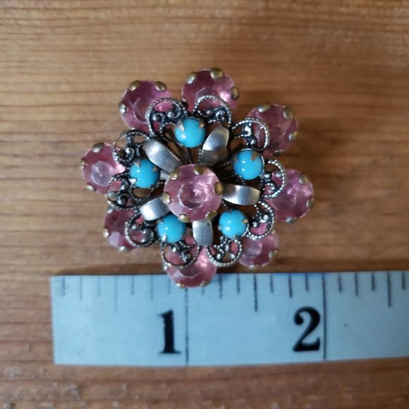 Quirky pink and blue pin! - Picture 4 of 4
